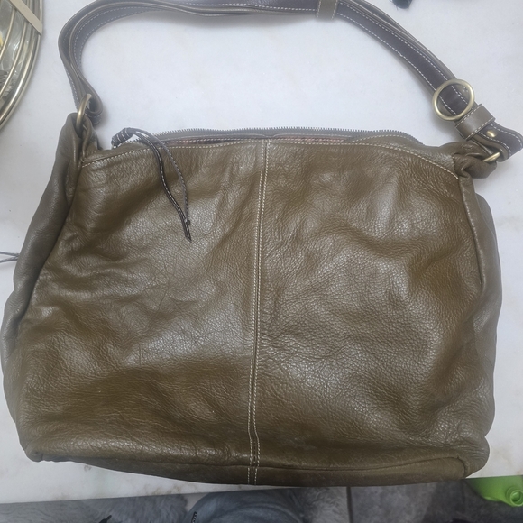 Avorio Handbags - Pebbled Olive Shoulder Bag with Adjustable Strap